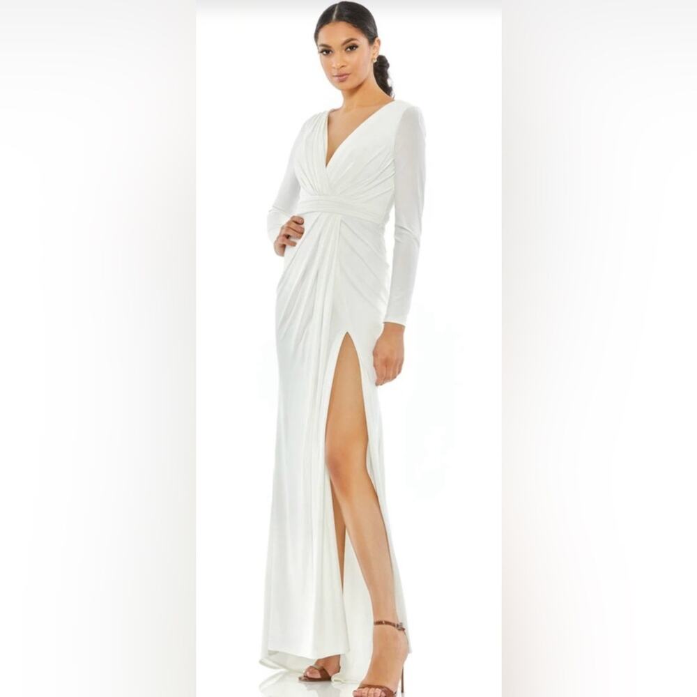 Ieena by Mac Duggal Long Sleeves V-neck Long Side Split  White Size 10 NWT 26554